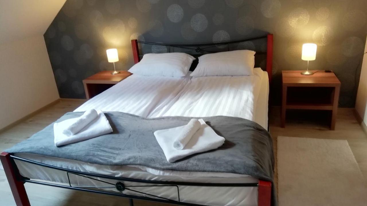 Kaposvár La Mia Casa Vendeghaz酒店 外观 照片